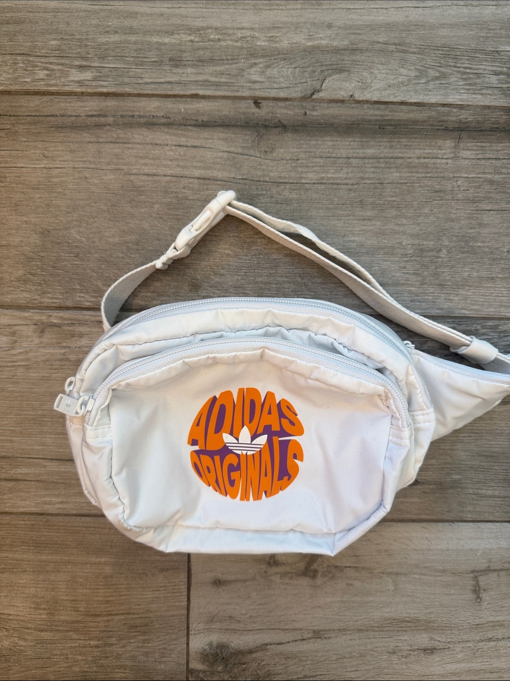 NWOT adidas Originals sports 2.0 white Fanny pack